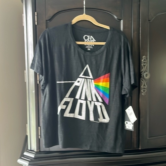 Chaser Tops - Chaser, Pink Floyd graphic tee